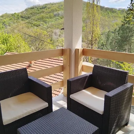 Appartement Stari Hrast 2 *