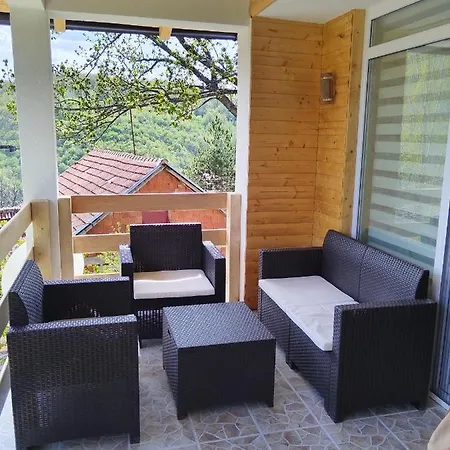 Stari Hrast 2 Apartament Prolomska Banja
