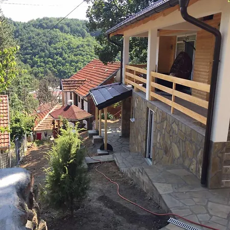 Stari Hrast 2 Apartament