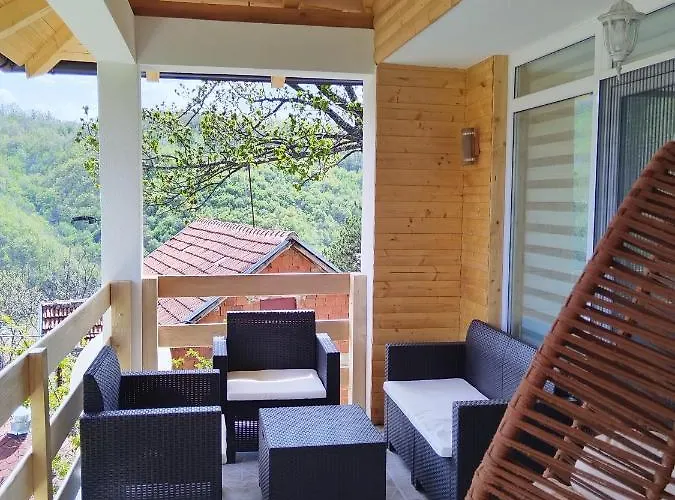 Lägenhet Stari Hrast 2